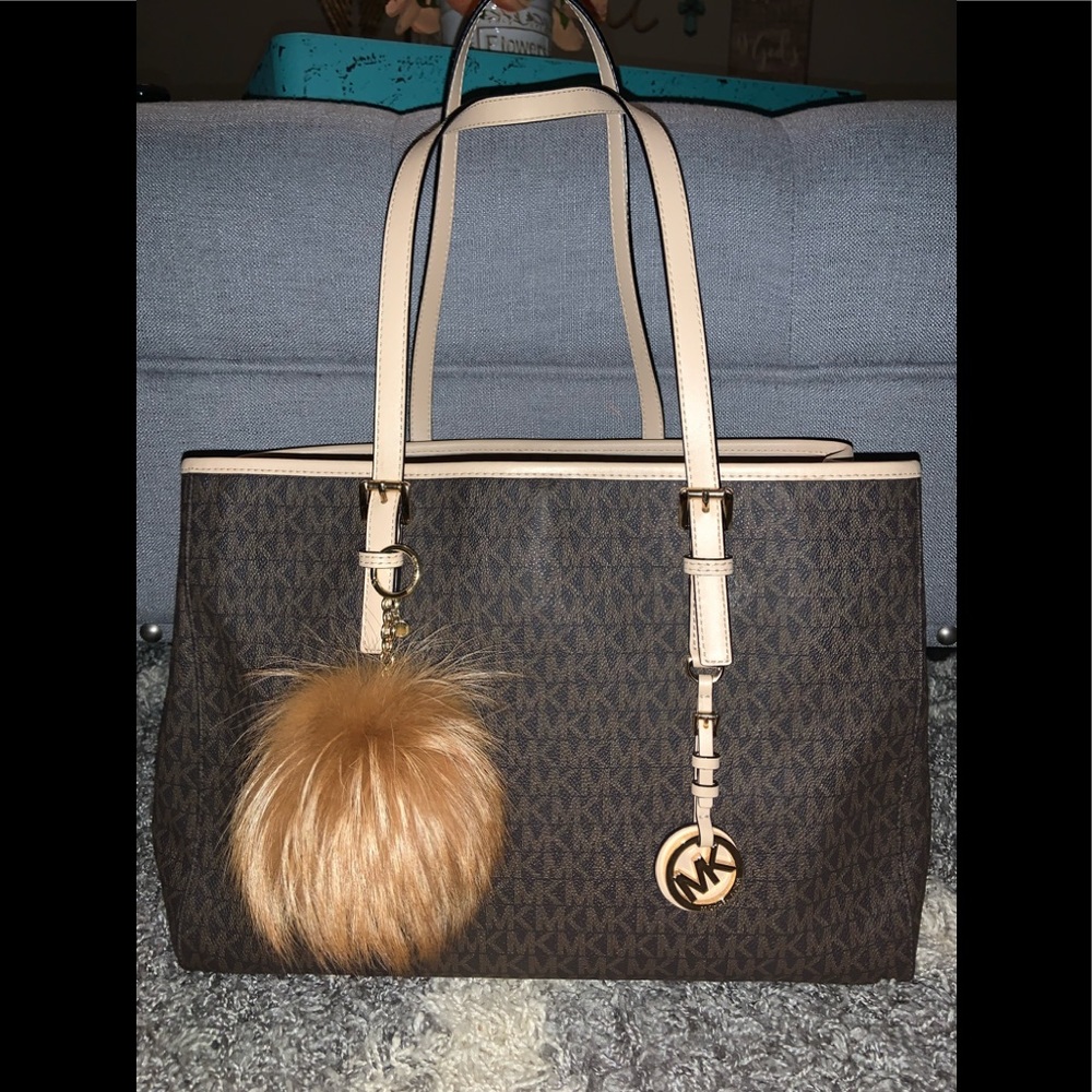 Authentic Michael Kors Handbag ( With Dustbag)